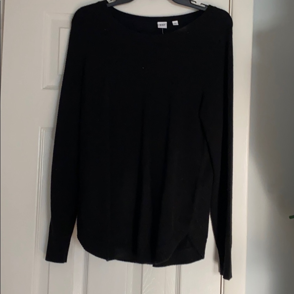 NWT Gap Black Sweater